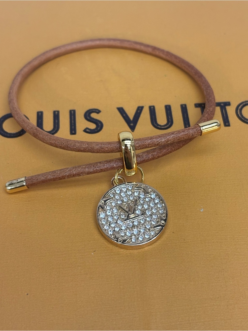 Louis Vuitton Rhinestone Charm Genuine Leather Clasp Gold-Plated Bracelet